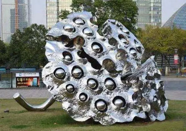 stainless steel statue