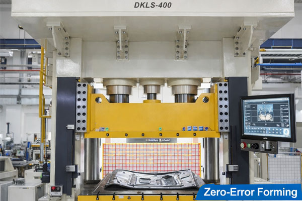 High Precision Hydraulic Machine for Zero-Error Forming